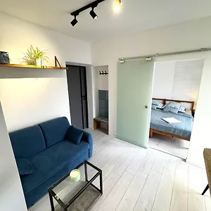  Apartament White House